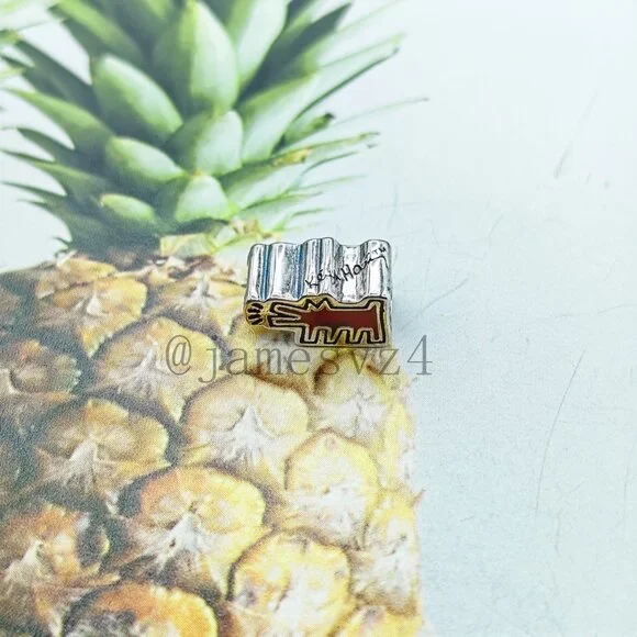 Pandora Keith Haring™ x Pandora Barking Dog Charm - Picture 2 of 2